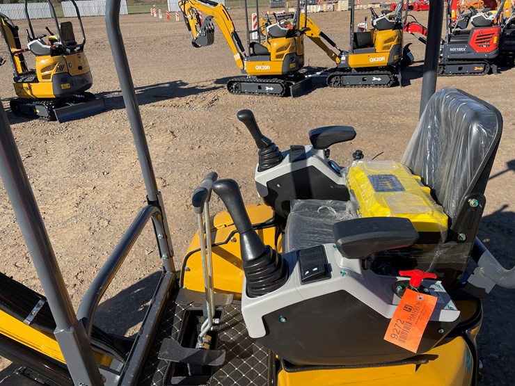 #9272-•-unused-2025-cfg-mini-excavator-image-7