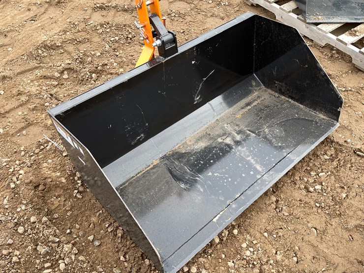 #2092-•-unused-2025-wolverine-trip-scoop-attachment-image-1