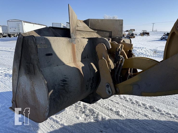 2021-caterpillar-920-image-35