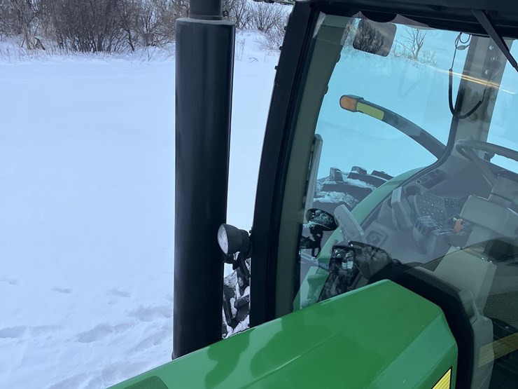 2010-john-deere-8295r-image-13