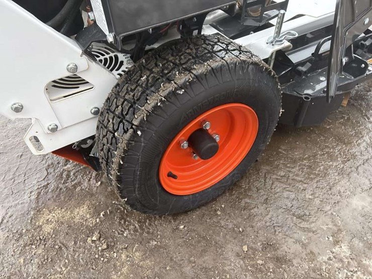 2023-bobcat-wb700-36in-walk-behind-mower-image-9