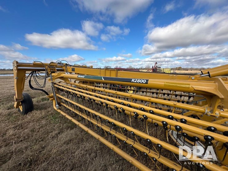 2023-vermeer-r2800-image-2