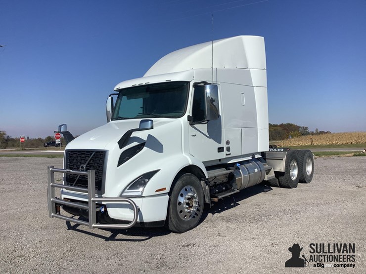 2021-volvo-vnr-t/a-truck-tractor-image-1