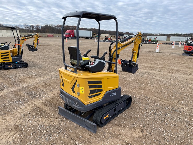 #9211-•-2025-unused-cfg-mini-excavator-image-3