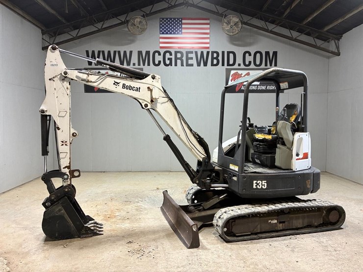 bobcat-e35i-image-1