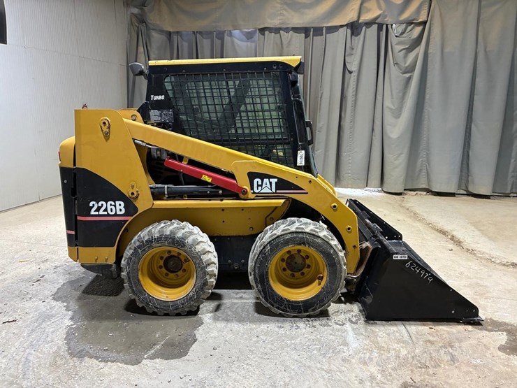 caterpillar-226b-image-6