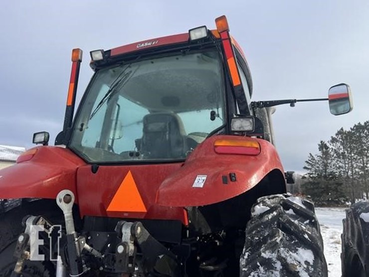 case-ih-magnum-260-image-17