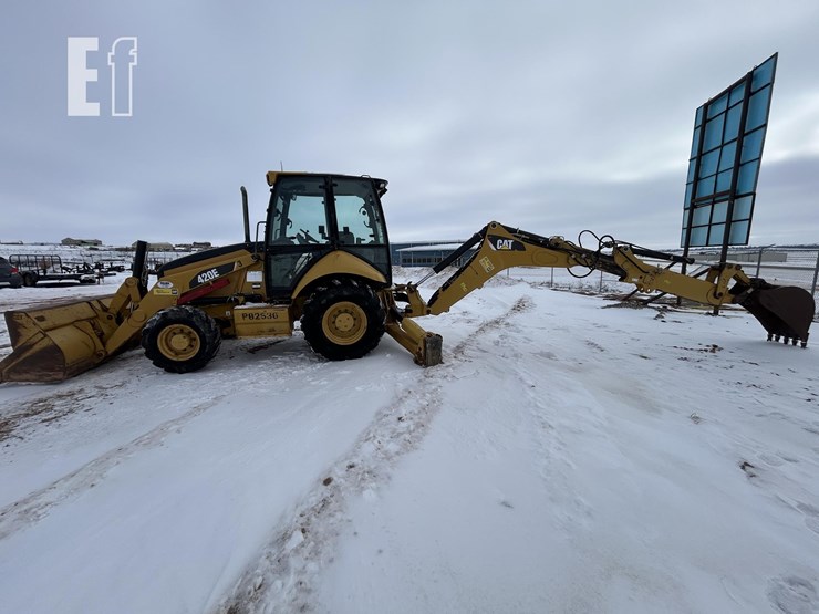 caterpillar-420e-image-75