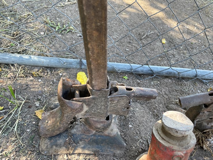 #3702-•-lot-of-jacks-image-8