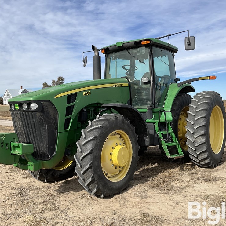 JOHN DEERE 8130