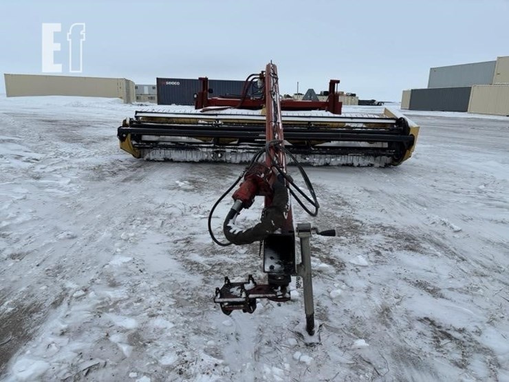 new-holland-1475-image-4