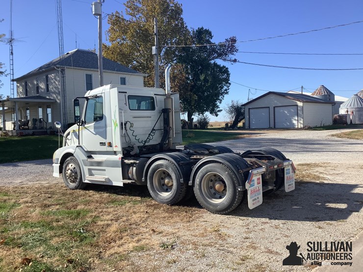 2003-volvo-vnl-t/a-truck-tractor-image-7
