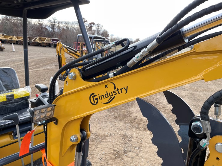 #9218-•-2025-unused-cfg-mini-excavator-image-8