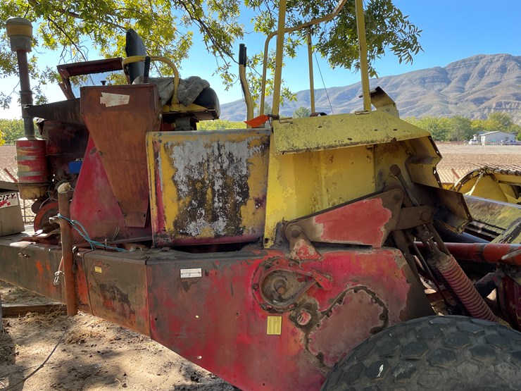 #3653-•-new-holland-swather-image-33