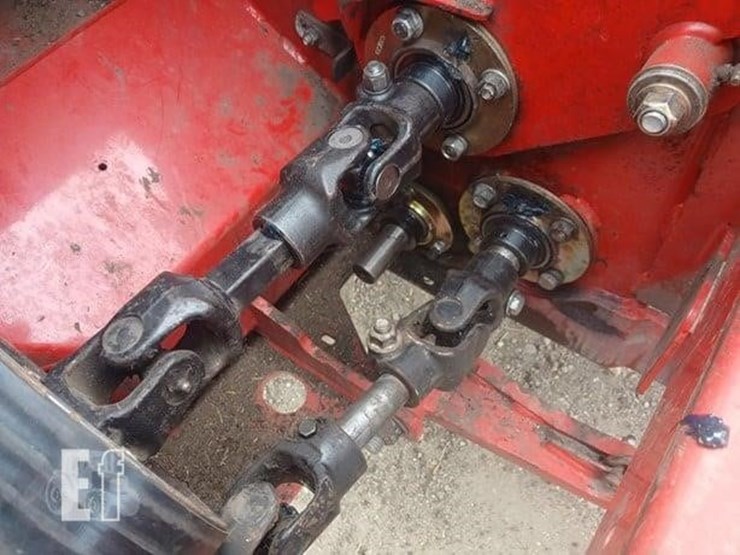 massey-ferguson-1383-image-10