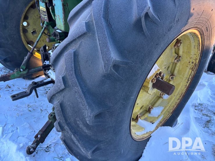 john-deere-4020-image-26