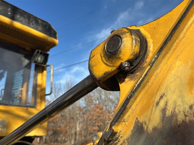 #136-•-1999-john-deere-648gll-grapple-skidder-image-33