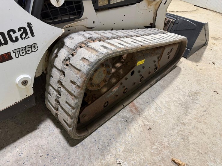 bobcat-t650-image-17