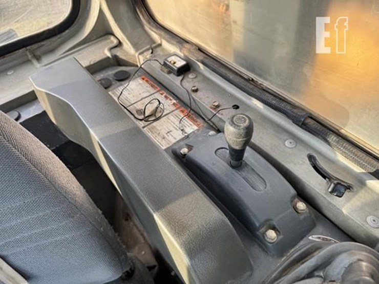 komatsu-d65ex-12-image-18