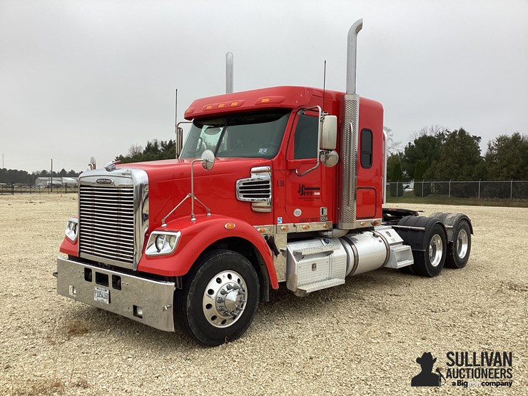 2020-freightliner-122sd-image-10
