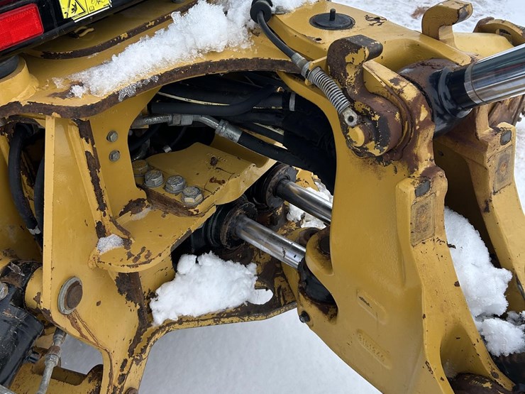 caterpillar-420e-image-70