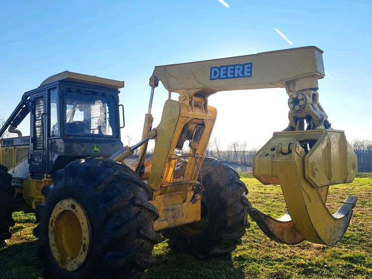 john-deere-748-image-26