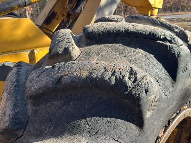 #136-•-1999-john-deere-648gll-grapple-skidder-image-52