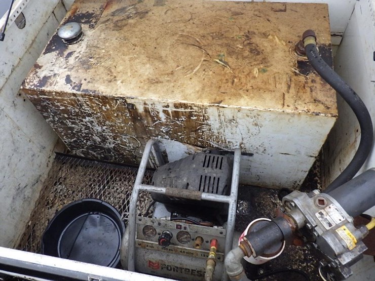 2006-ford-f550-image-14