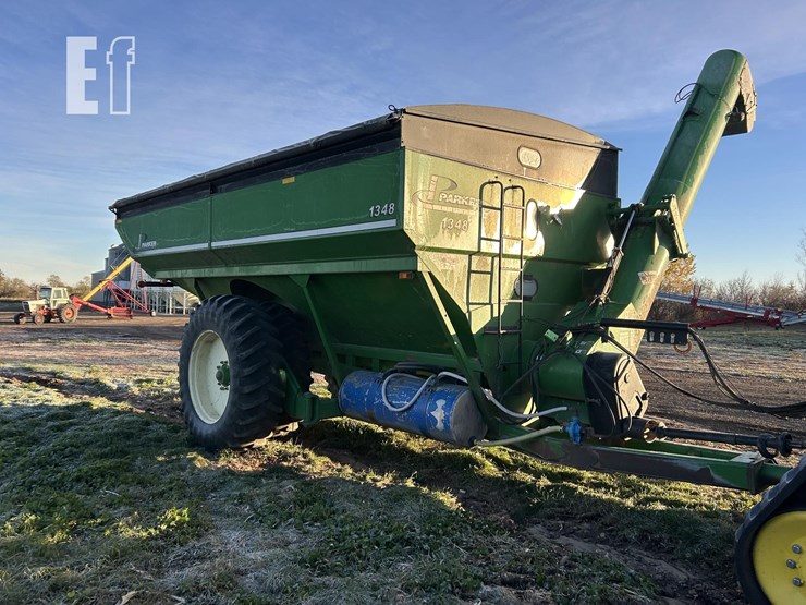 2010-parker-1348-image-8