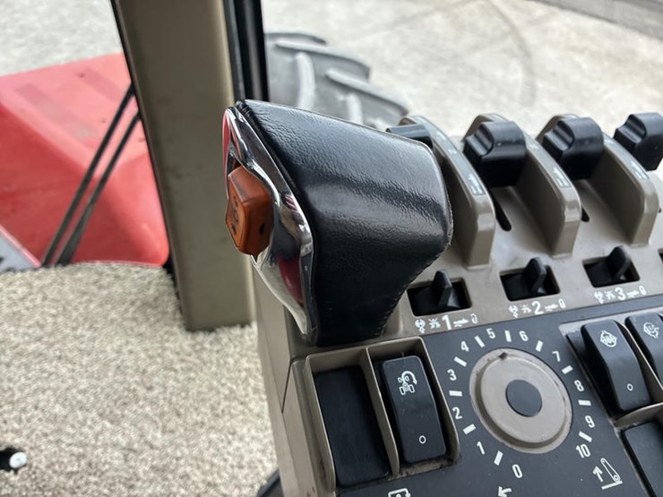 2010-case-ih-steiger-435-image-78