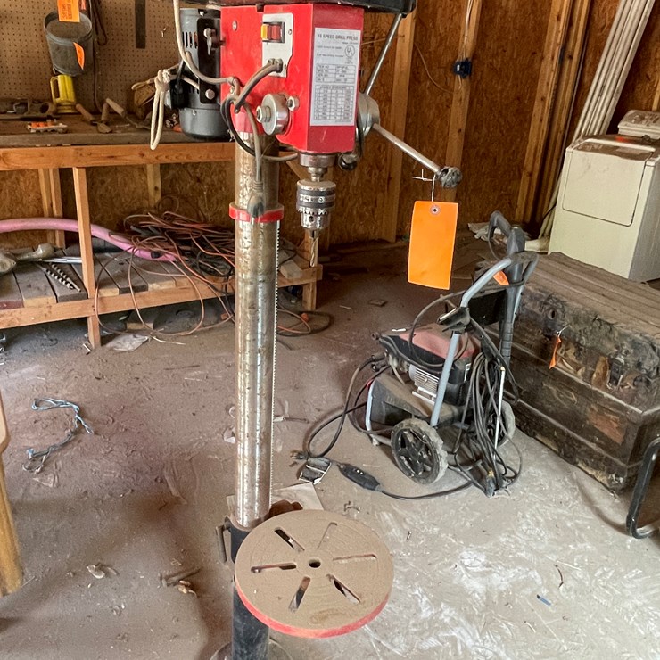 #3690 • 16-Speed Drill Press