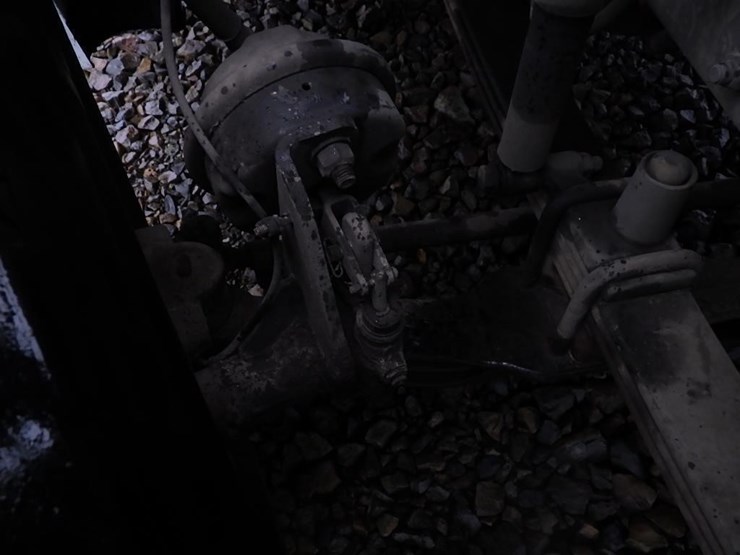 freightliner-cascadia-125-image-38