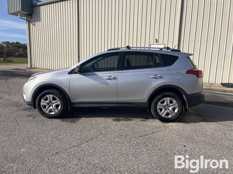 toyota-rav4-le-image-8