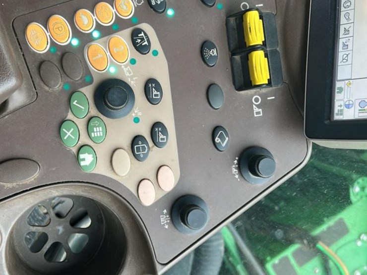 john-deere-cp690-image-66