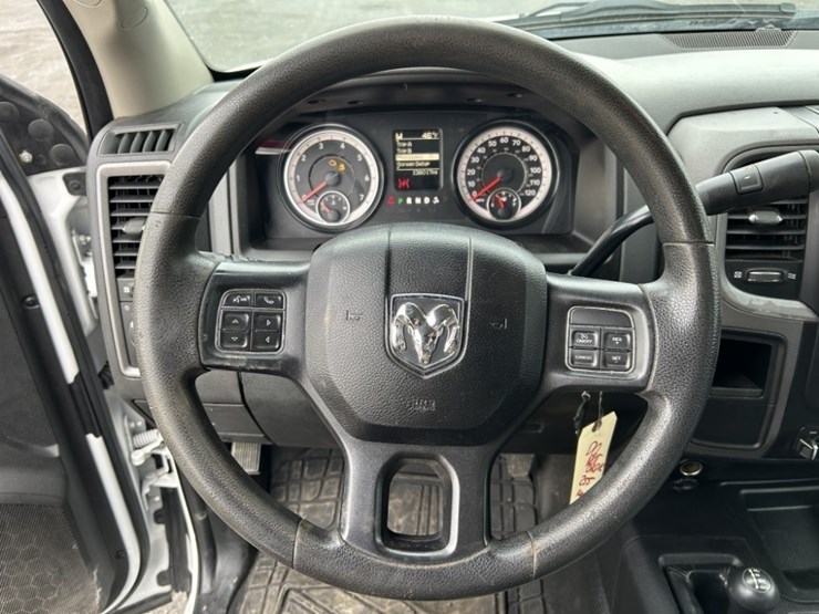 2018-dodge-2500-image-18