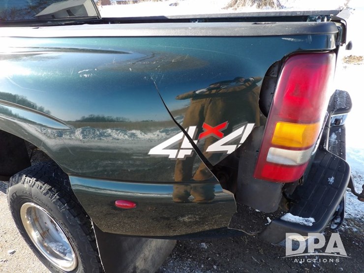 2005-chevrolet-silverado-3500-image-12