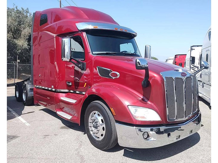 peterbilt-579-image-1