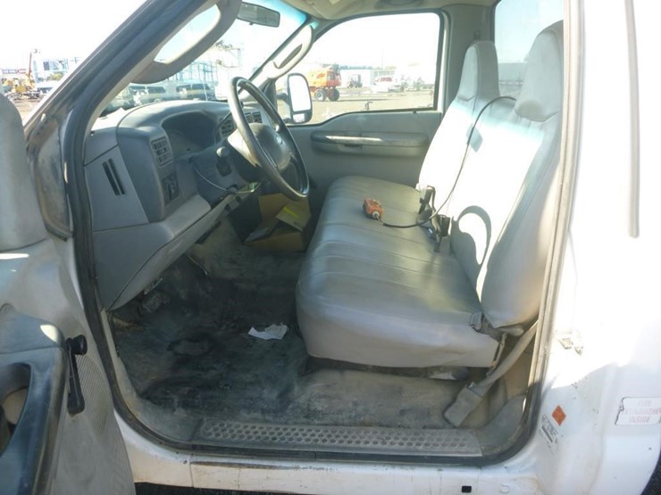 2004-ford-f350-image-11