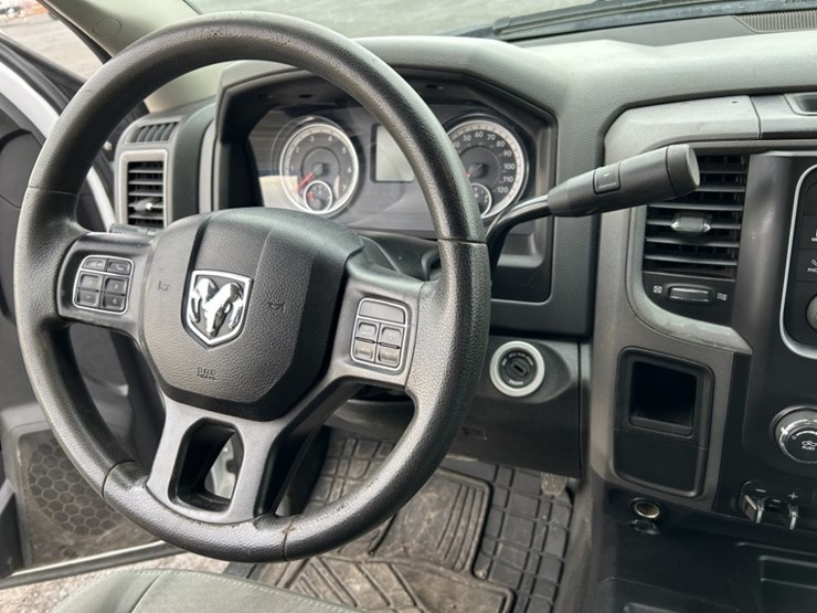 2018-dodge-2500-image-17