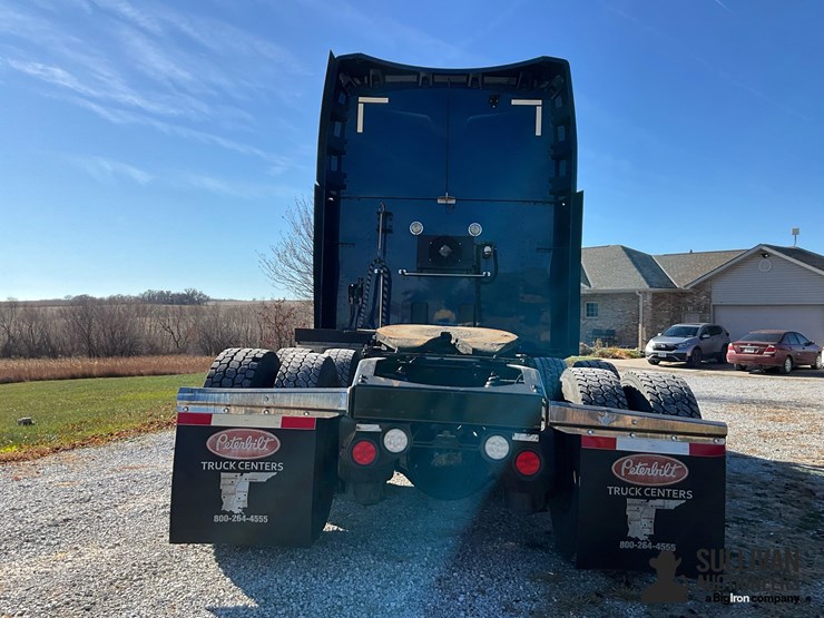 2020-peterbilt-579-image-6