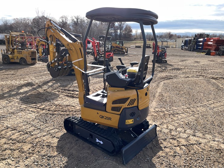 #9214-•-2025-unused-cfg-mini-excavator-image-2