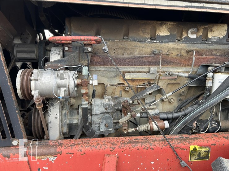 1985-versatile-856-image-9