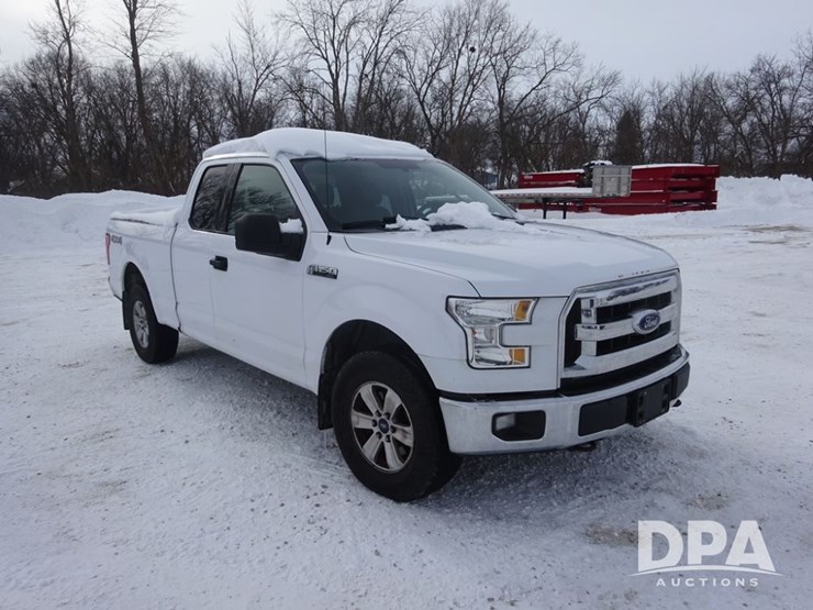 ford-f150-xlt-image-1