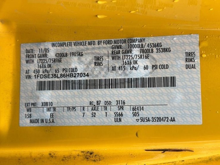 2006-ford-e350-image-32