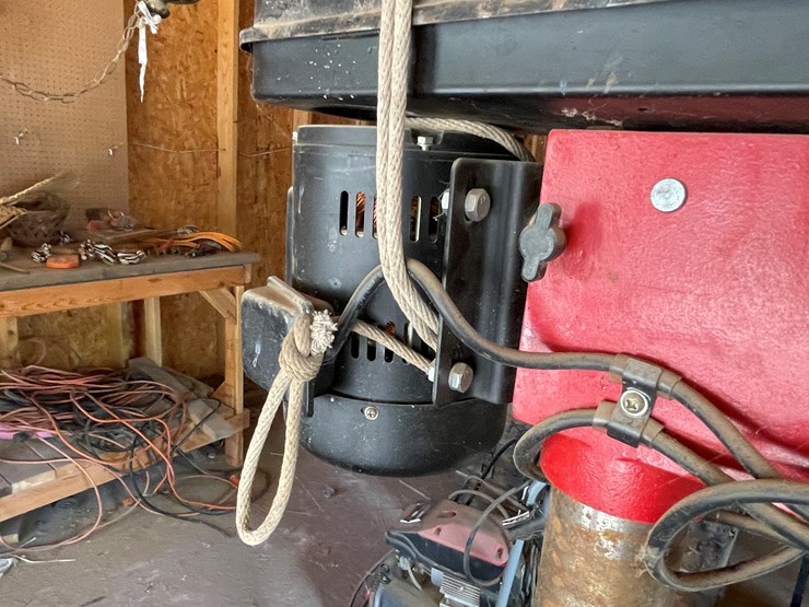 #3690-•-16-speed-drill-press-image-6