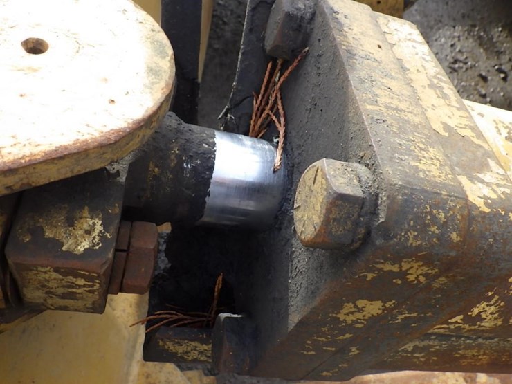 caterpillar-d4e-image-14