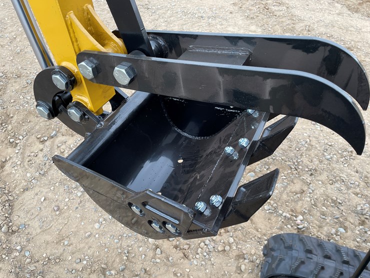 #9230-•-2025-unused-cfg-mini-excavator-image-6