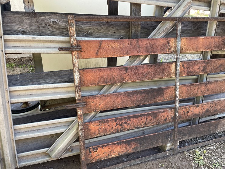 #3670-•-metal-gates-image-7