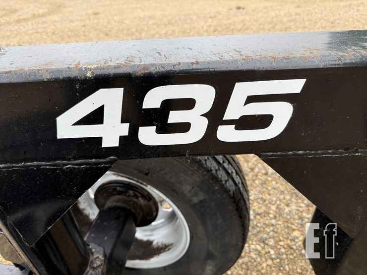 2013-john-deere-435d-image-27