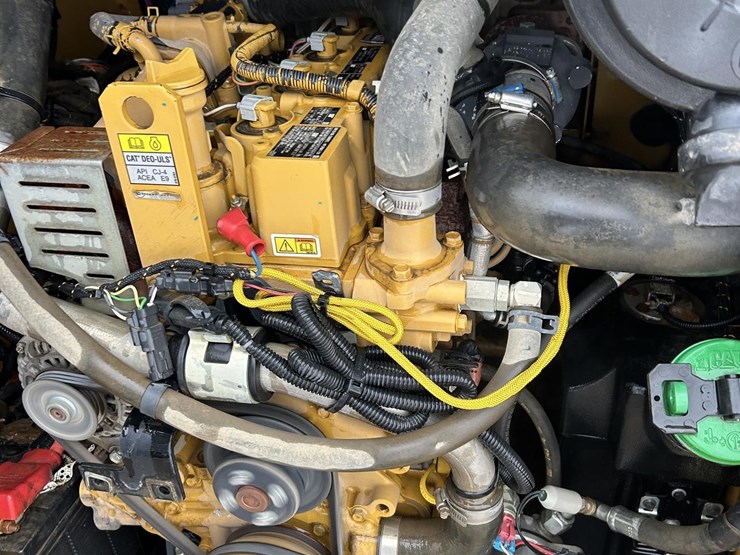 caterpillar-262d-image-18